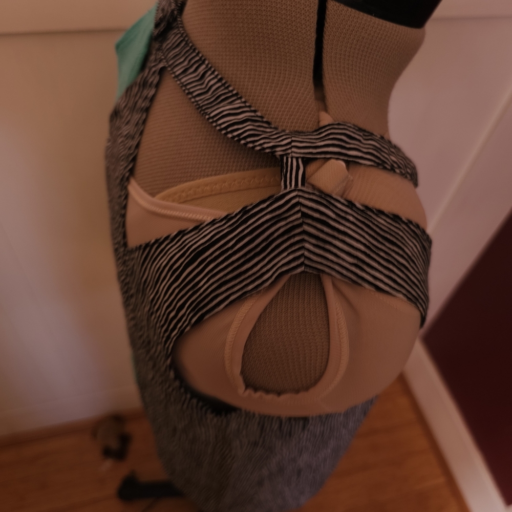 THML Flowy Top - Picture 3 of 6